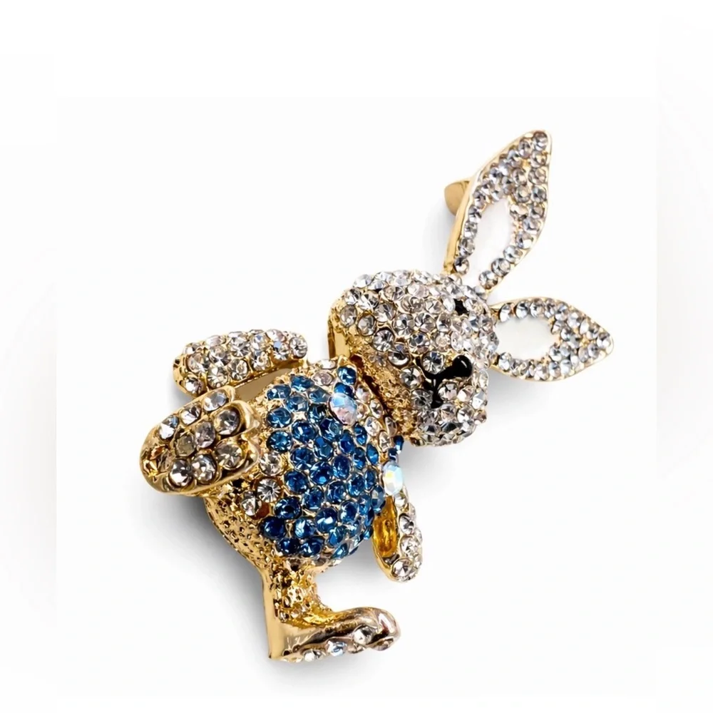 Gold Tone Bunny Brooch